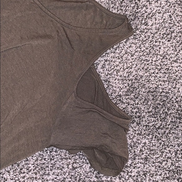 Olive T-shirt - Picture 2 of 2